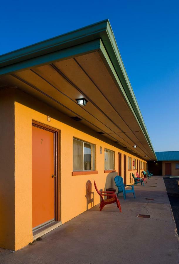 Sunset Motel Moriarty Екстер'єр фото